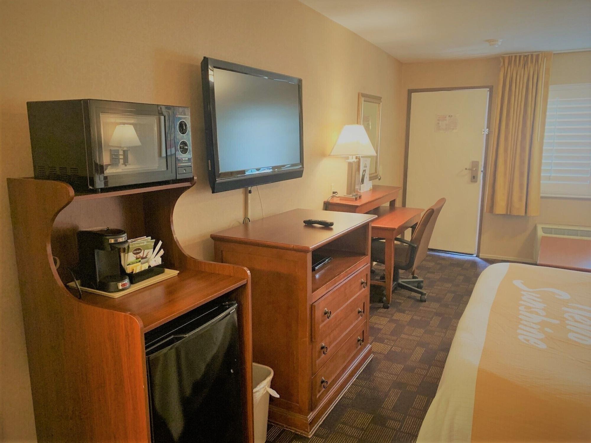 Days Inn By Wyndham Alhambra Ca Eksteriør bilde